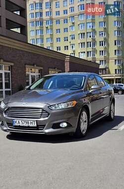 Седан Ford Fusion 2014 в 