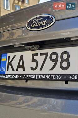 Седан Ford Fusion 2014 в 