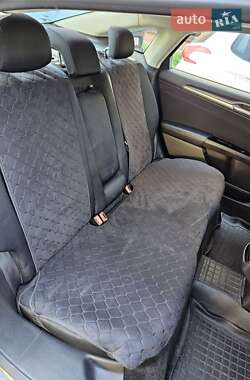 Седан Ford Fusion 2014 в 