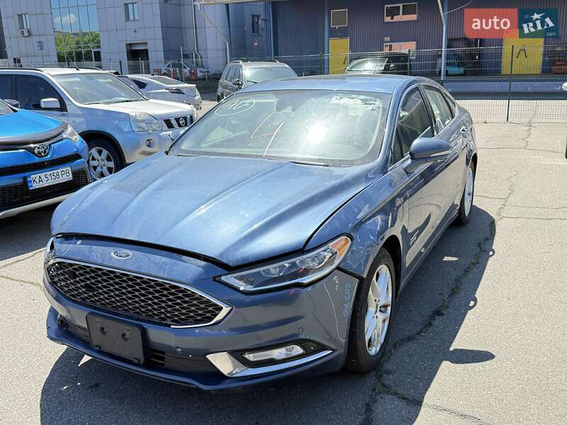 Седан Ford Fusion 2018 в 