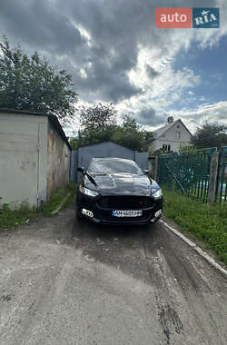 Седан Ford Fusion 2014 в 