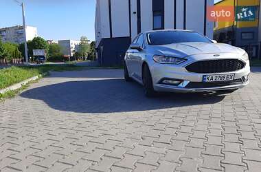 Седан Ford Fusion 2017 в 