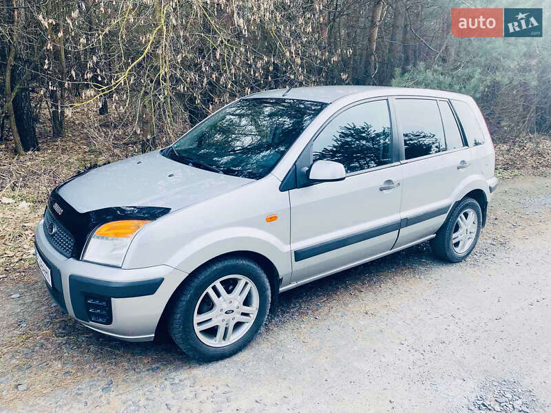 Хэтчбек Ford Fusion 2008 в Шумске фото 6 Хэтчбек Ford Fusion 2008 в Шумске