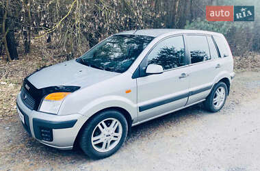 Хэтчбек Ford Fusion 2008 в 