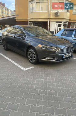 Седан Ford Fusion 2016 в 