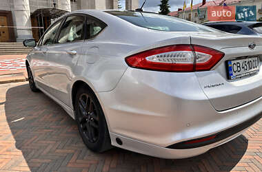 Седан Ford Fusion 2015 в 
