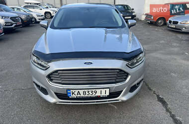 Седан Ford Fusion 2016 в 
