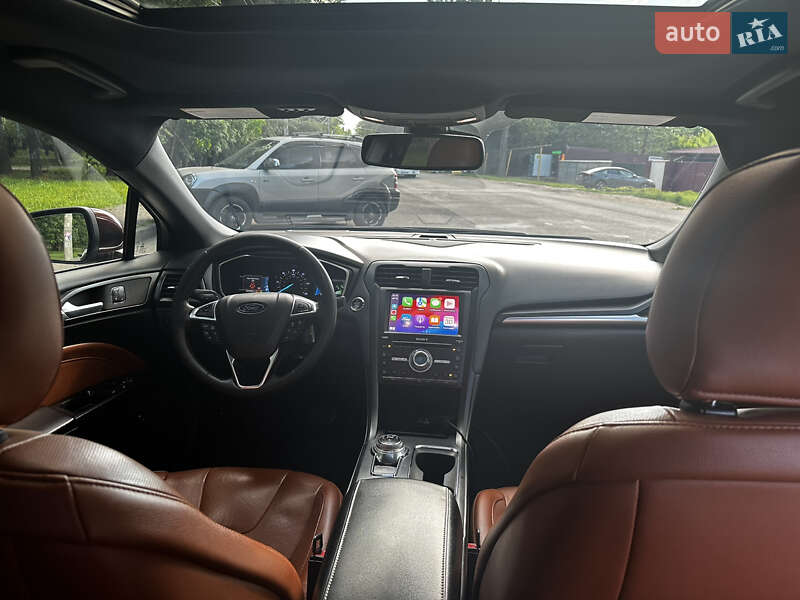 Седан Ford Fusion 2019 в Одесі