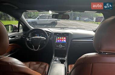 Седан Ford Fusion 2019 в 