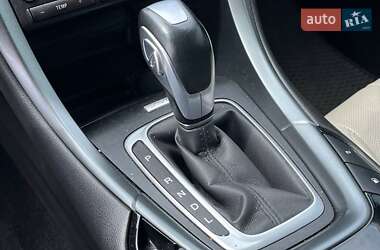 Седан Ford Fusion 2015 в 