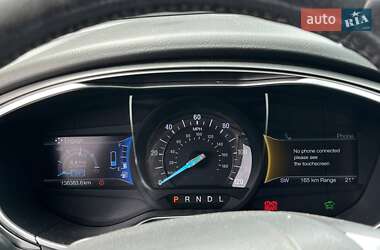 Седан Ford Fusion 2015 в 