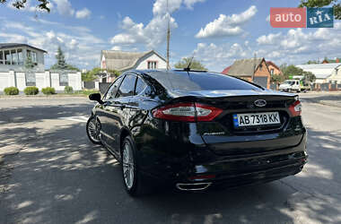 Седан Ford Fusion 2015 в 