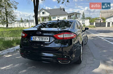 Седан Ford Fusion 2015 в 