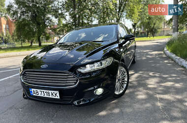 Седан Ford Fusion 2015 в 