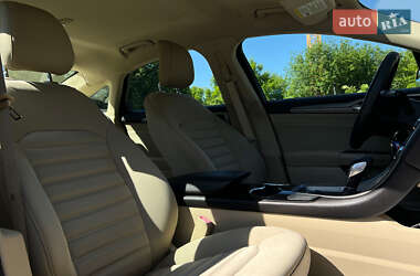 Седан Ford Fusion 2014 в 