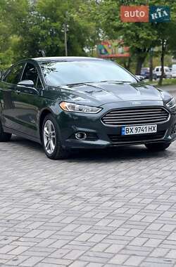Седан Ford Fusion 2014 в 