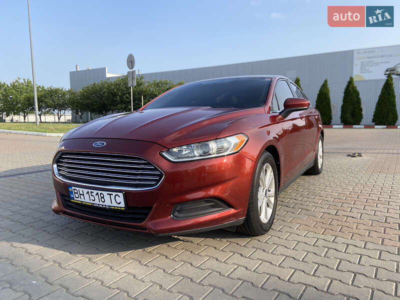 Седан Ford Fusion 2014 в 