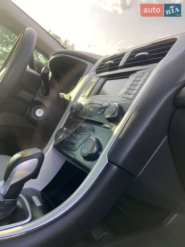 Седан Ford Fusion 2014 в Миколаєві