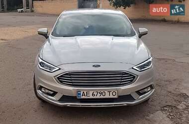 Седан Ford Fusion 2018 в 