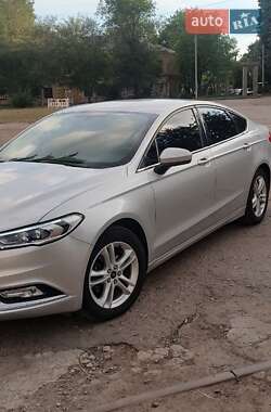 Седан Ford Fusion 2018 в 