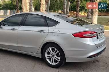 Седан Ford Fusion 2018 в 