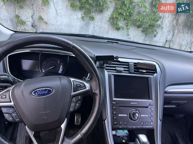 Седан Ford Fusion 2015 в Обухове