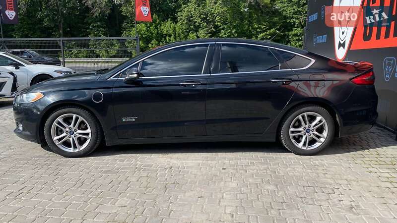 Седан Ford Fusion 2015 в Виннице