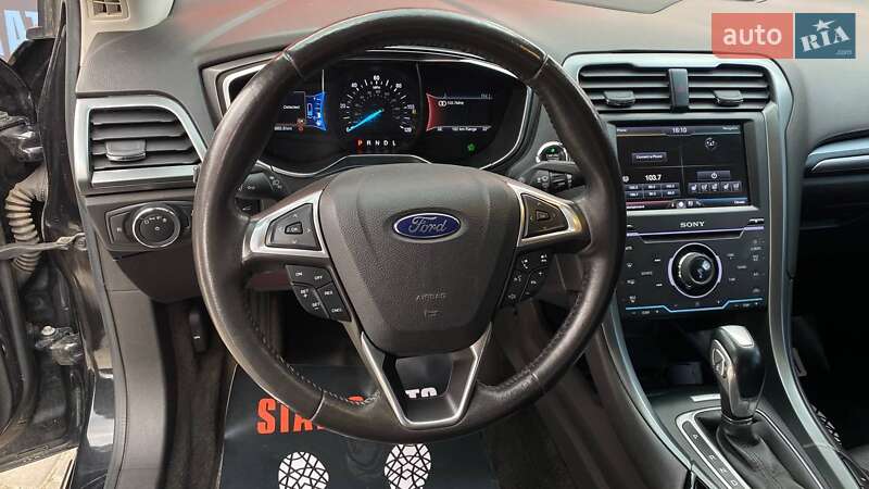 Седан Ford Fusion 2015 в Виннице