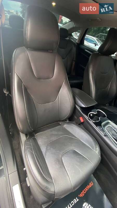 Седан Ford Fusion 2015 в Виннице