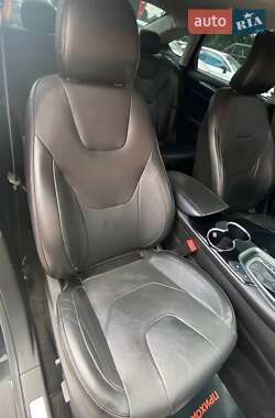 Седан Ford Fusion 2015 в 