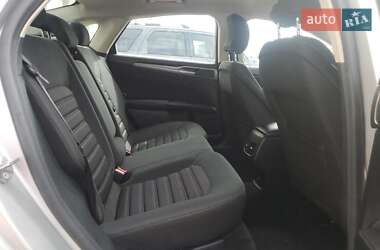 Седан Ford Fusion 2018 в 