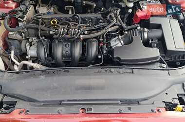 Седан Ford Fusion 2013 в 