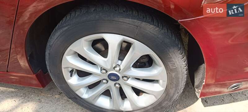 Седан Ford Fusion 2013 в Умани