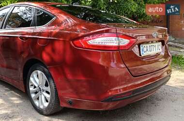 Седан Ford Fusion 2013 в 