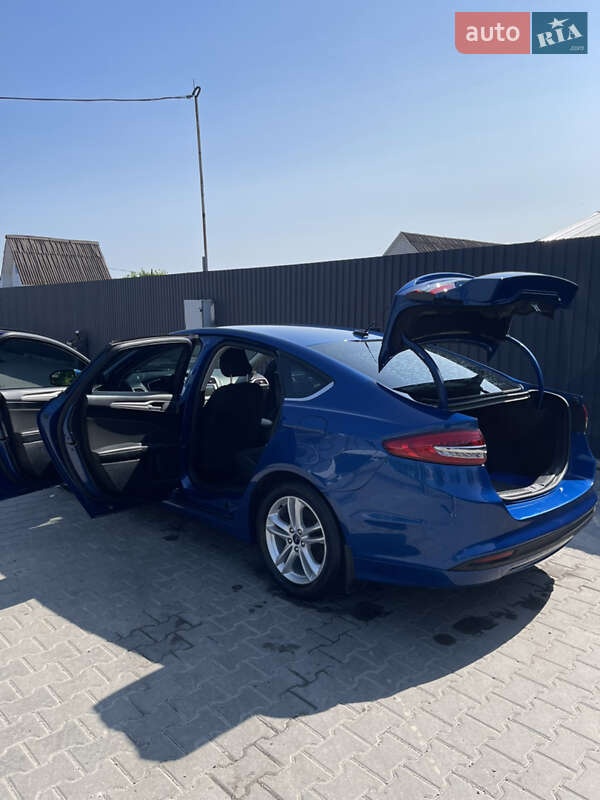 Седан Ford Fusion 2018 в Житомирі