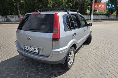 Хэтчбек Ford Fusion 2005 в 