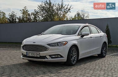 Седан Ford Fusion 2017 в 
