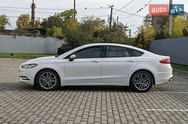Седан Ford Fusion 2017 в 