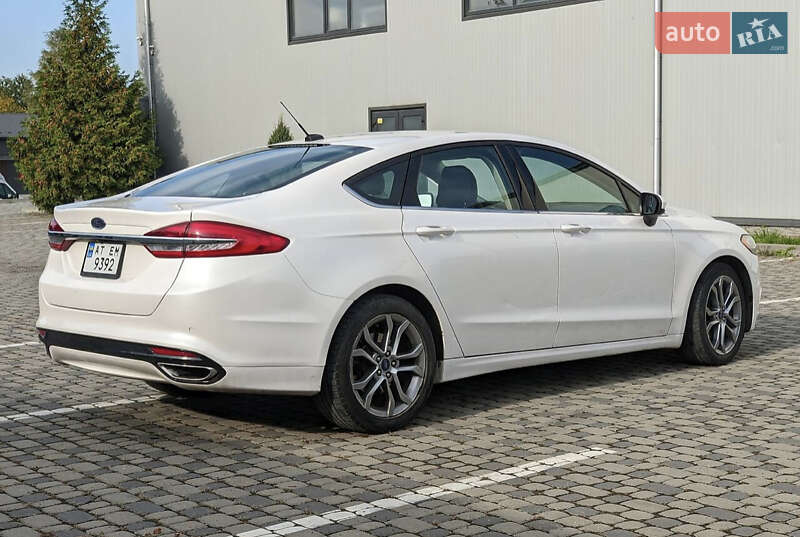 Седан Ford Fusion 2017 в Івано-Франківську