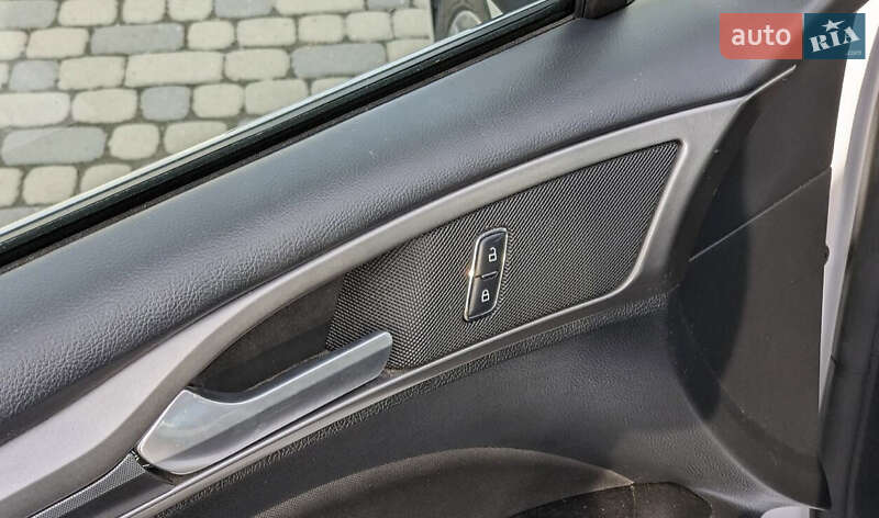 Седан Ford Fusion 2017 в Івано-Франківську