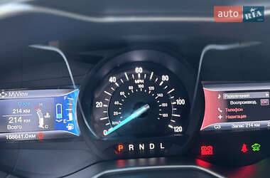 Седан Ford Fusion 2017 в 
