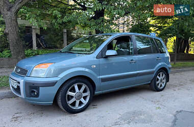Хэтчбек Ford Fusion 2008 в 