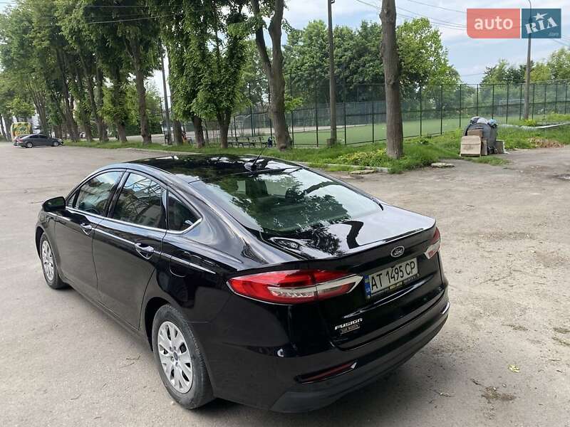 Седан Ford Fusion 2019 в Тернополі