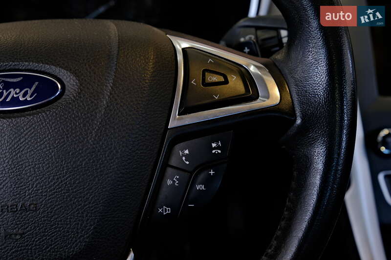 Седан Ford Fusion 2016 в Одессе
