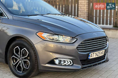 Седан Ford Fusion 2014 в 