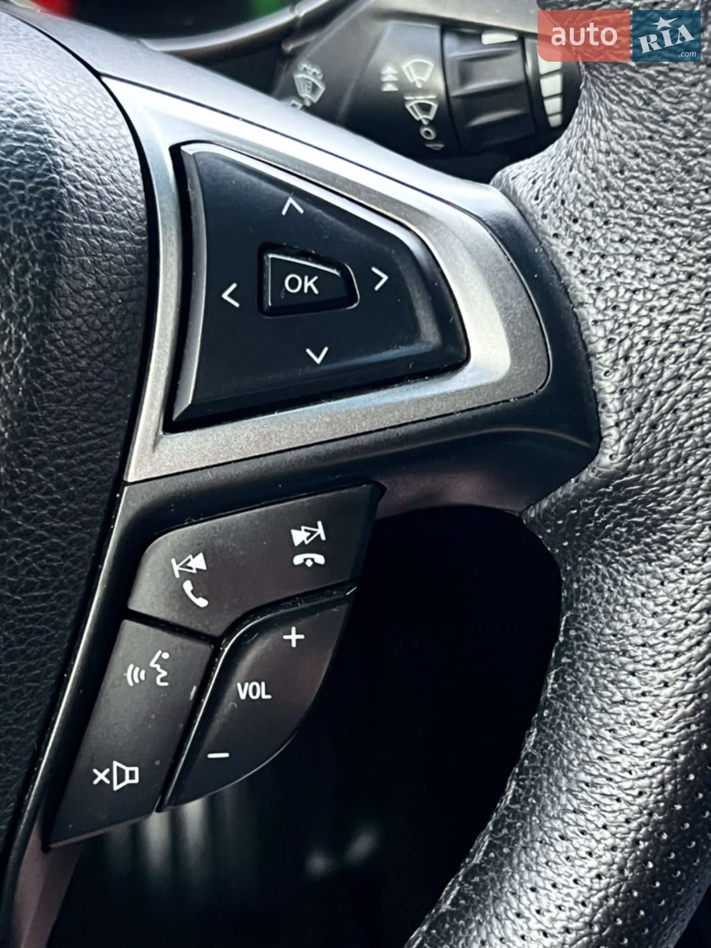 2017 Ford Fusion - мініатюра 27