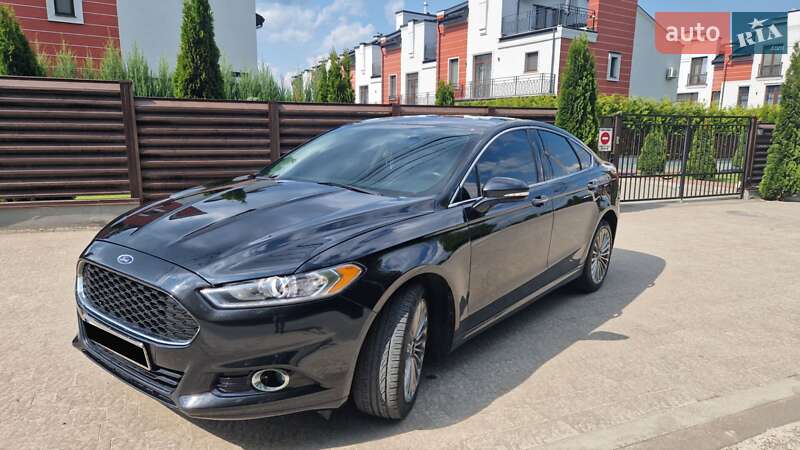 Седан Ford Fusion 2014 в Львове