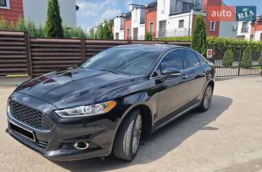 Седан Ford Fusion 2014 в 