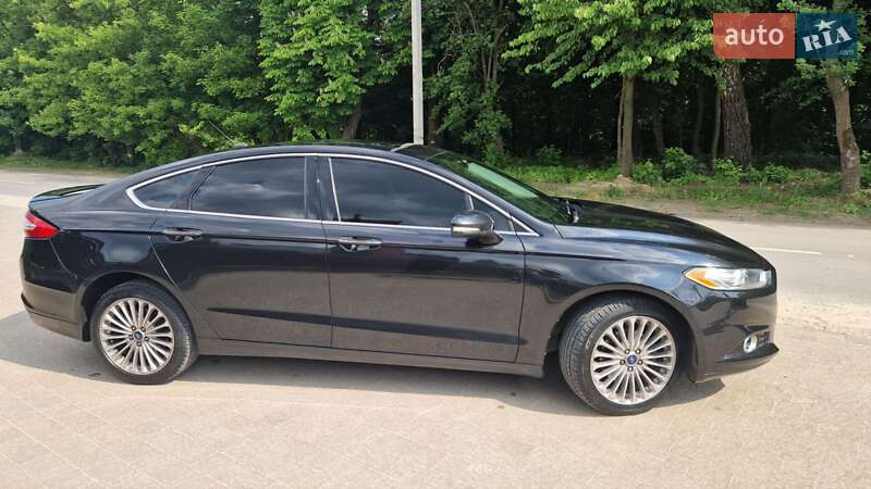 Седан Ford Fusion 2014 в Львове