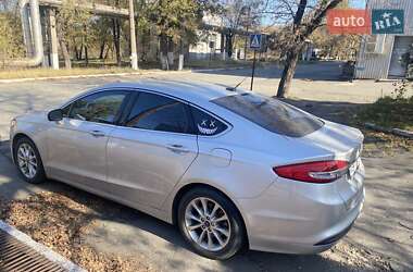 Седан Ford Fusion 2016 в 